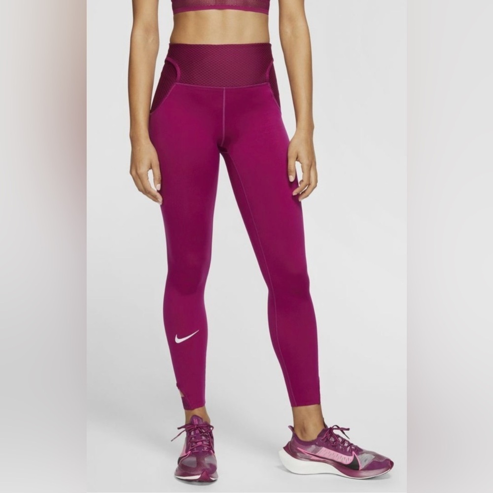 Nike Women's Magenta Leggings